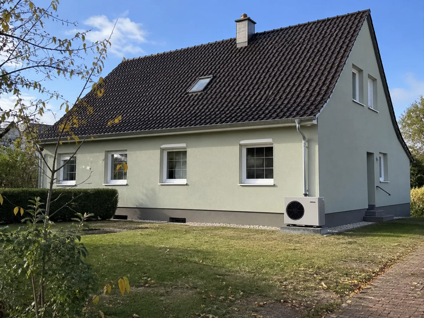 Gefördertes Einfamilienhaus mit Luft-Wasser-Wärmepumpe